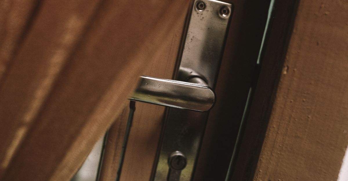 Door Knob Lock vs. Deadbolt: What Actually Secures Your Door — Harrison Locksmith VA